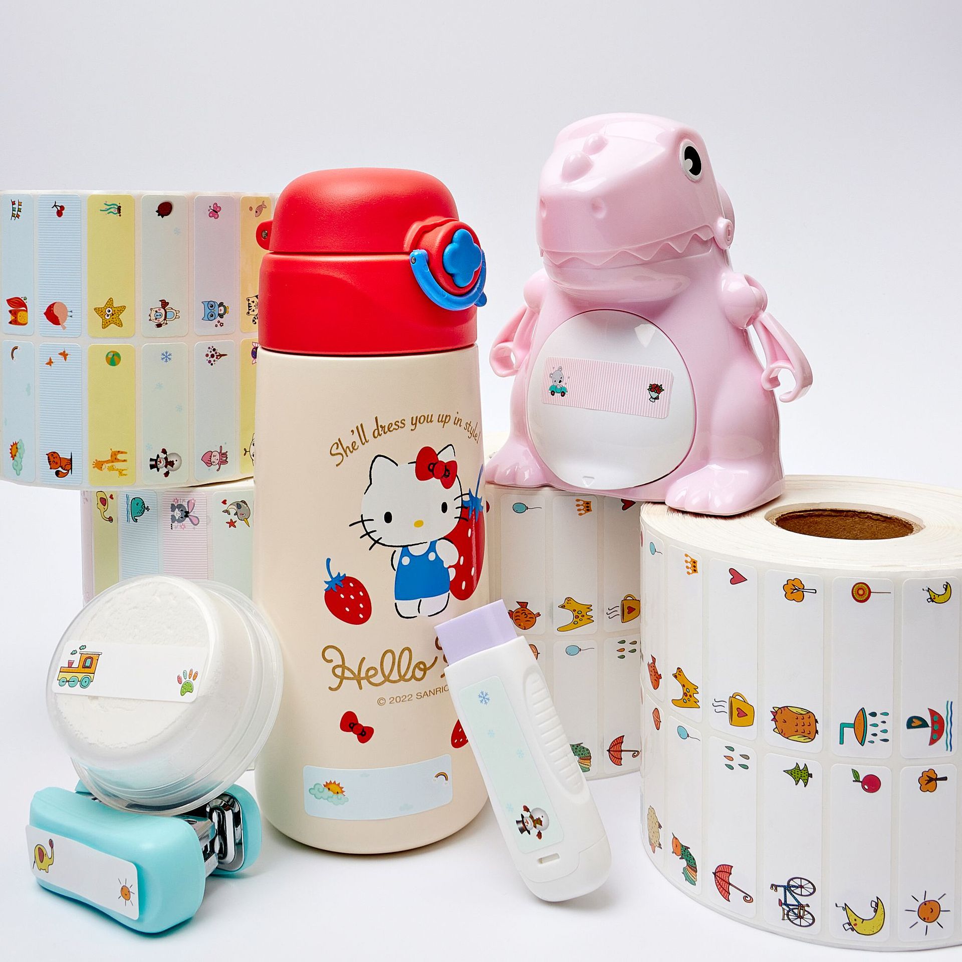 儿童姓名贴材料环保水胶材质防水可爱卡通碳带打印厂家批发名字贴