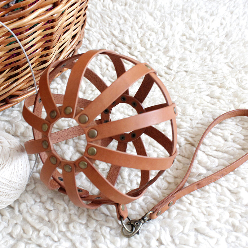 Handwoven Round Yarn Storage Basket With Leather Handle_voghion.com