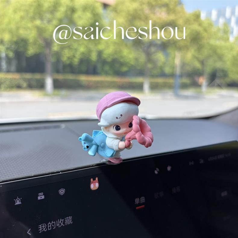 Dimoo Cute Figurine Car Dashboard Display Ornament Pop Mart Dimoo's Instant Adventure