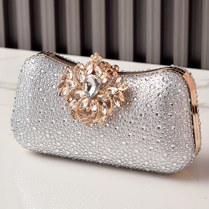 2025 bolsas de cena de diamante de lujo europeas y americanas vestidos de fiesta bolsas de mano de mujeres nobles cheongsam bolsas de fiesta de mujeres