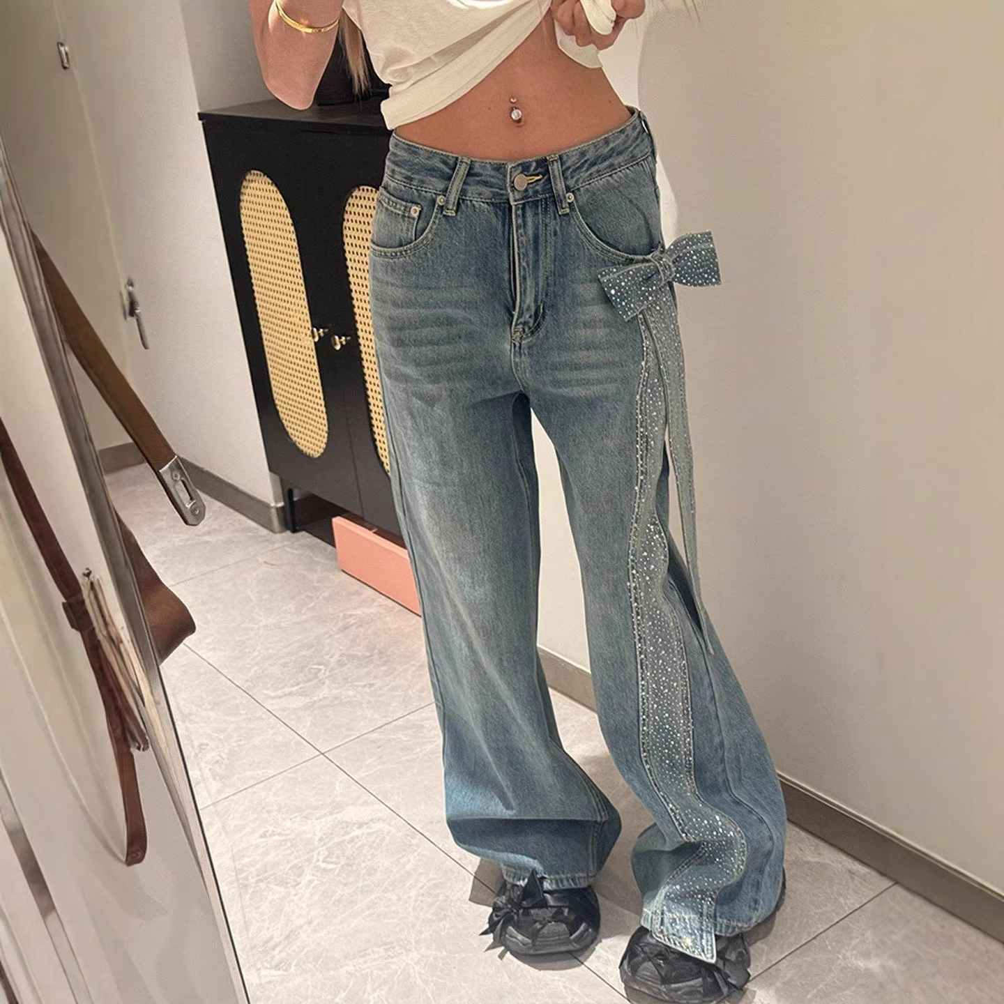 Women's Retro Style Rhinestone Bow Tie Denim Jeans Star Print Loose Fit Casual Long Pants For Spring And Autumn_voghion.com