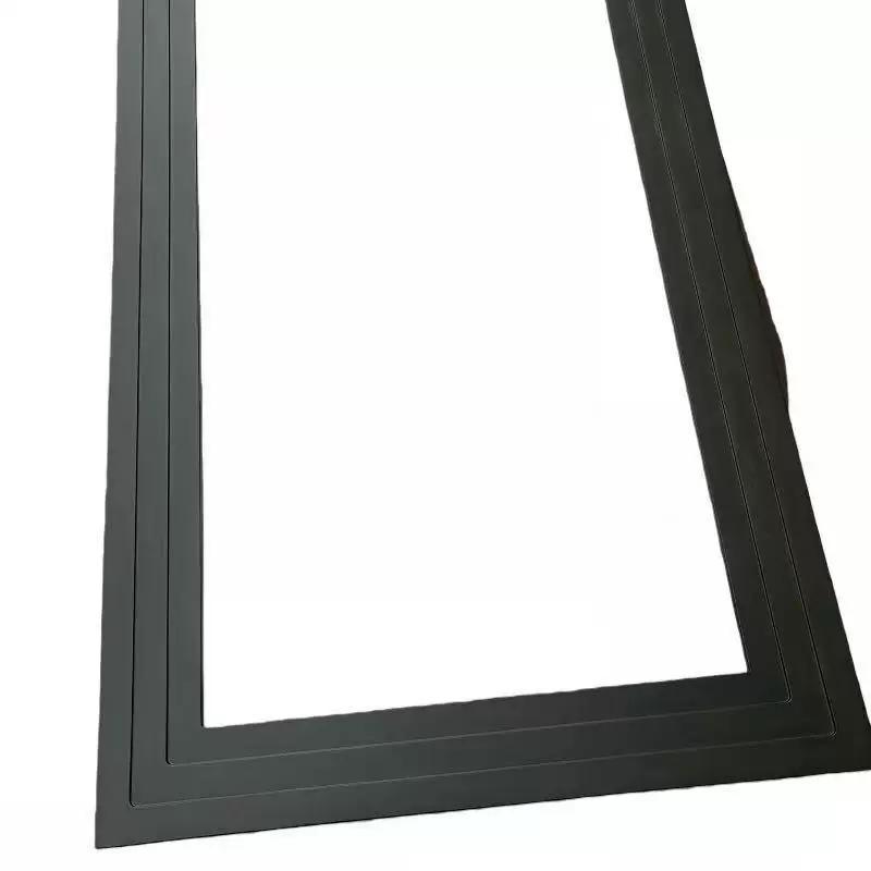Production of large wooden picture frames for indoor decoration, hanging picture frames and other solid wood surfaces with multiple effects