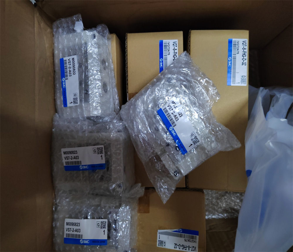 SMC  VQ7-8-FHG-D-3ZA03   VQ7-8-FHG-D-3NA03   VS7-2-A03