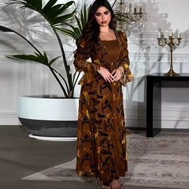 连衣裙;时尚休闲套装;女式风衣