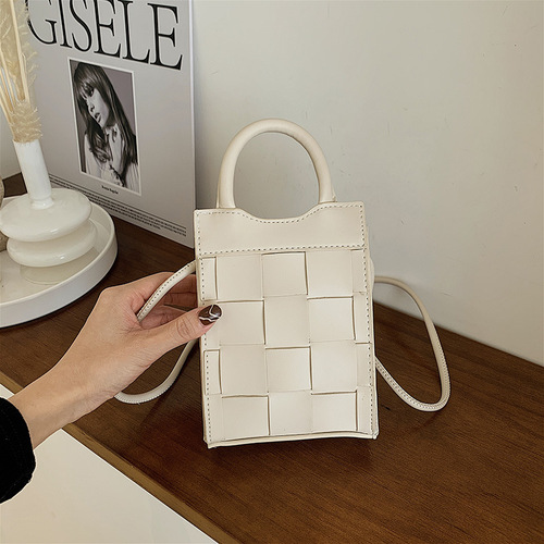 Woven mobile phone bag for women 2024 spring and summer new style handheld small square bag Korean version personalized one-shoulder cross-body bag for women cross-border