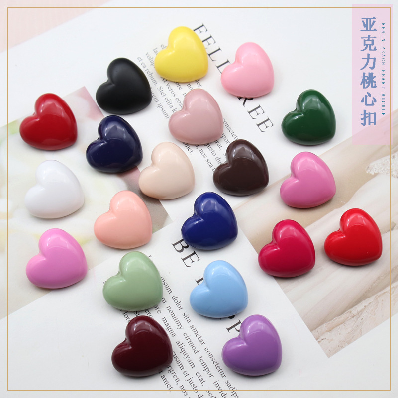 Factory wholesale acrylic heart-shaped love heart button autumn and winter sweater sweater color decorative buckle children's clothing buckle