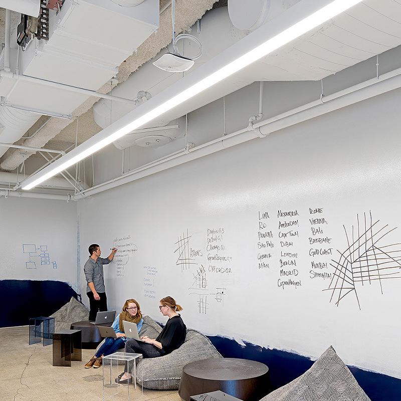 Oficina de araña cuadrado LED tira de luz sin fisuras empalme Internet bar supermercado gimnasio danza centro comercial luz de modelado