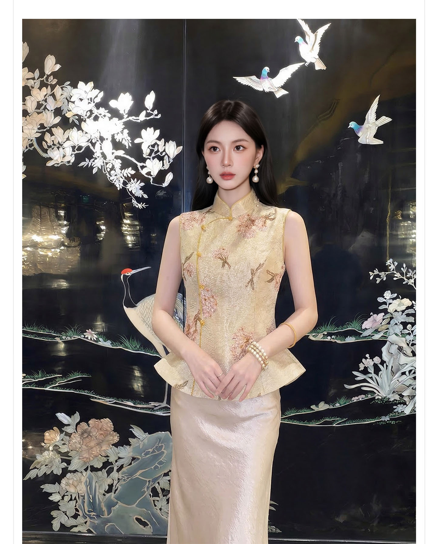 Bộ váy nữ phong cách Trung Hoa mới gồm áo choàng vai, áo khoác gile và chân váy nửa dài, họa tiết thêu hoa văn, tua rua — Mây vai, Trang chủ, Champagne màu nửa váy chi tiết 6