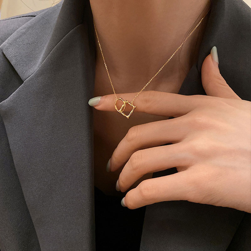 2021 new Korean geometric hollow square and circle interlocking copper clavicle chain