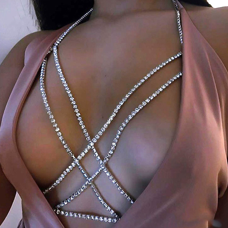 Europea y americana transfronteriza Venta caliente sexy Cruz rhinestone cadena del pecho bohemio completo diamante cuerpo cadena