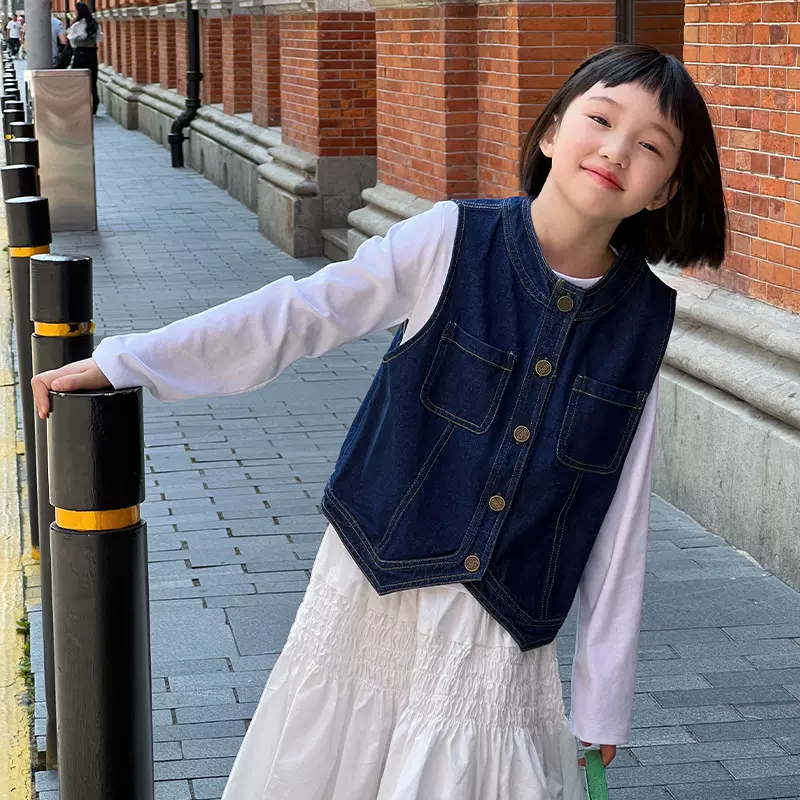 女童洋气牛仔上衣2025秋季新款儿童韩版马甲中大童春秋开衫马夹潮