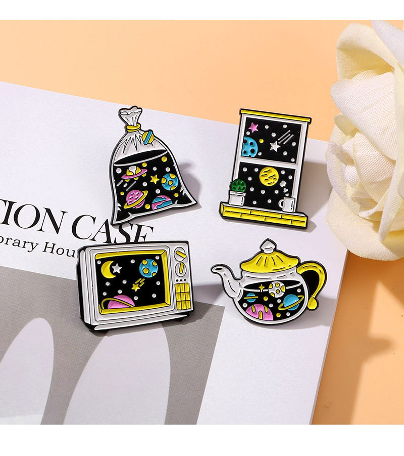 Casual, Daily Occasion Cute Modern Style Pin Universe Starry Sky Alloy Enamel Unisex Brooches