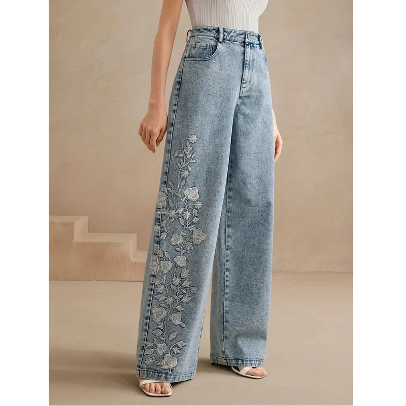 Women's Plus-Size Embroidered Detail Stretch Jeans, Washed Denim Fashion Straight-Leg Jeans, 2025 New Model
