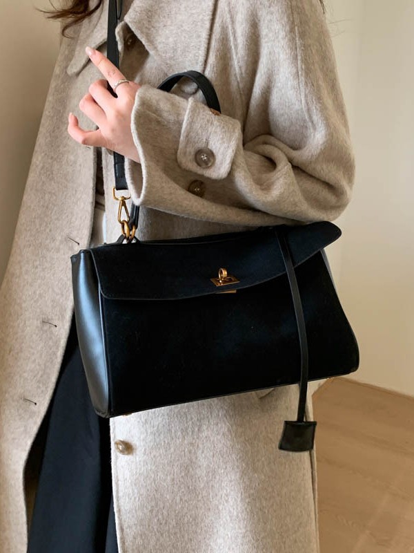 Bolso de maletín retro de gran capacidad para mujeres 2025 invierno nuevo estilo de moda mochila de piel de ciervo mochila de alta calidad para viajar