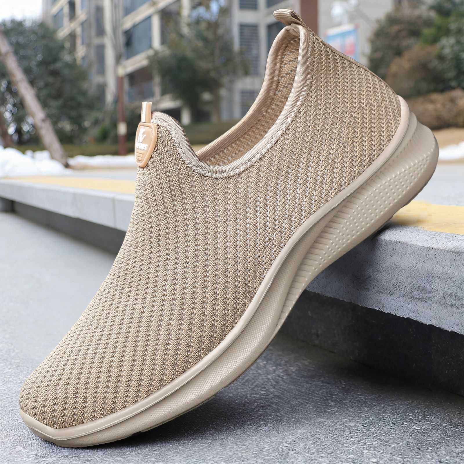 Zapatos de hombre transfronterizos ligeros con suela suave, zapatos de verano transpirables no olor, zapatos casuales, zapatos perezosos, zapatos de patas, zapatos de malla