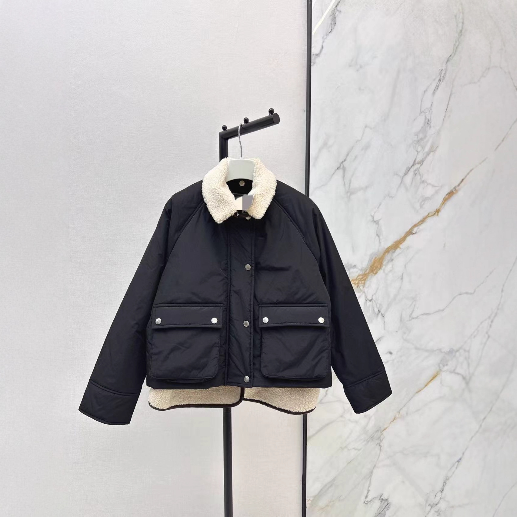 深圳南油26早春时髦帅气可拆卸马甲两件套撞色羊羔毛翻领棉服外套