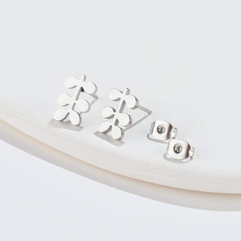 Simple Style Leaf Titanium Steel Ear Studs Plating No Inlaid Stainless Steel Earrings