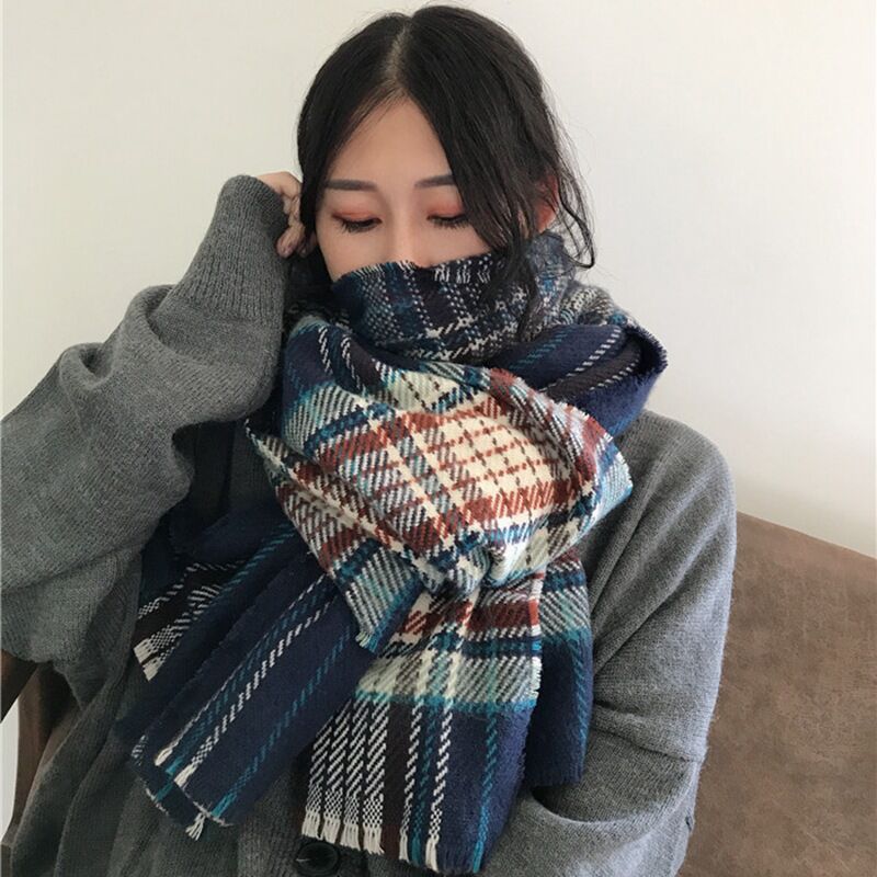 日系女冬天加厚仿羊绒围巾保暖百搭格纹韩版披肩长款两用围脖学生