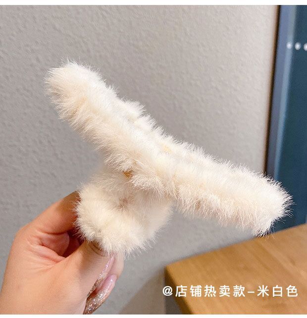 Large Plush Gripper