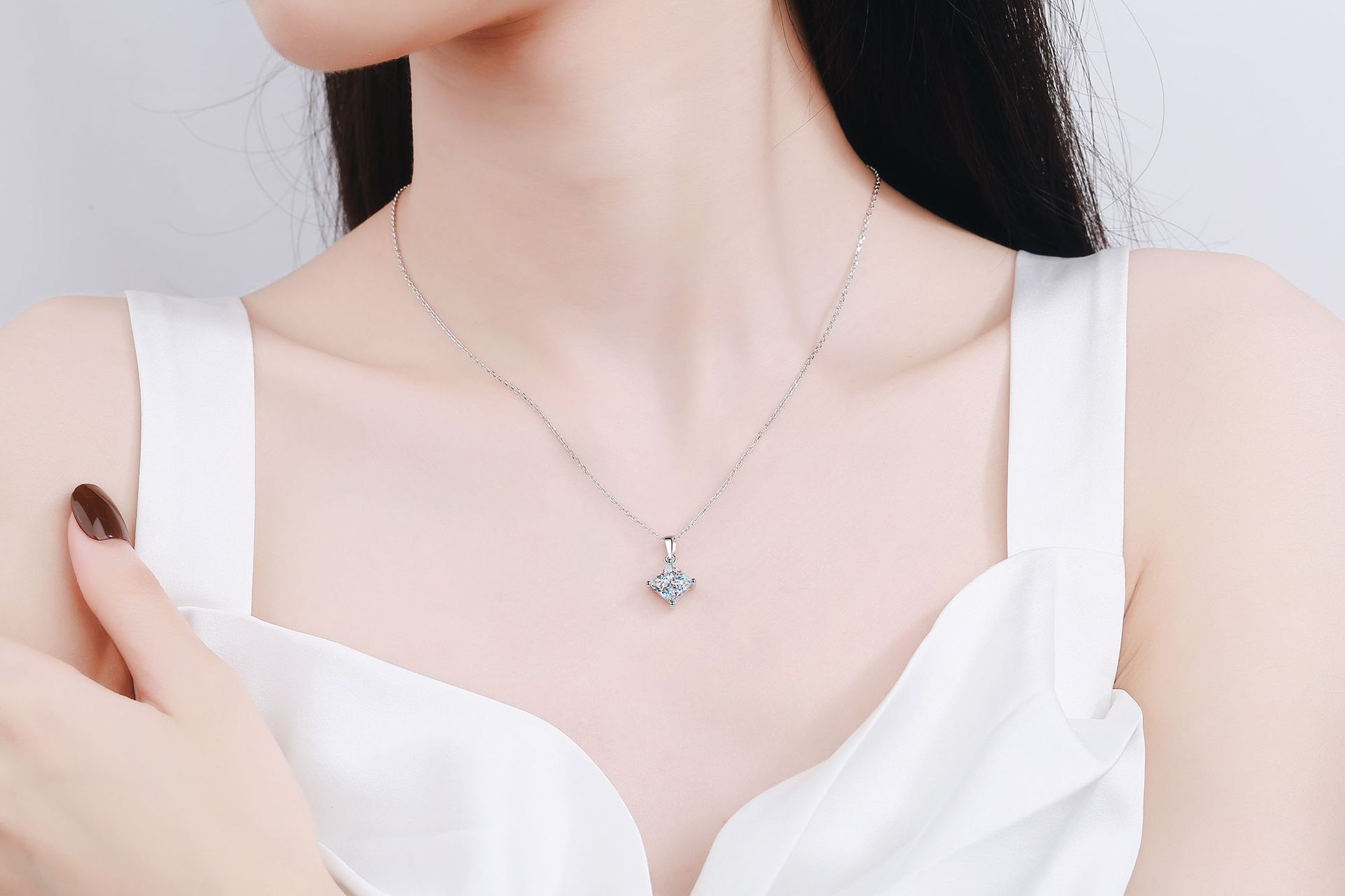 Argent Sterling 925 Moissanite Chaîne De Câble Placage Incruster Carré Pendentif display picture 1