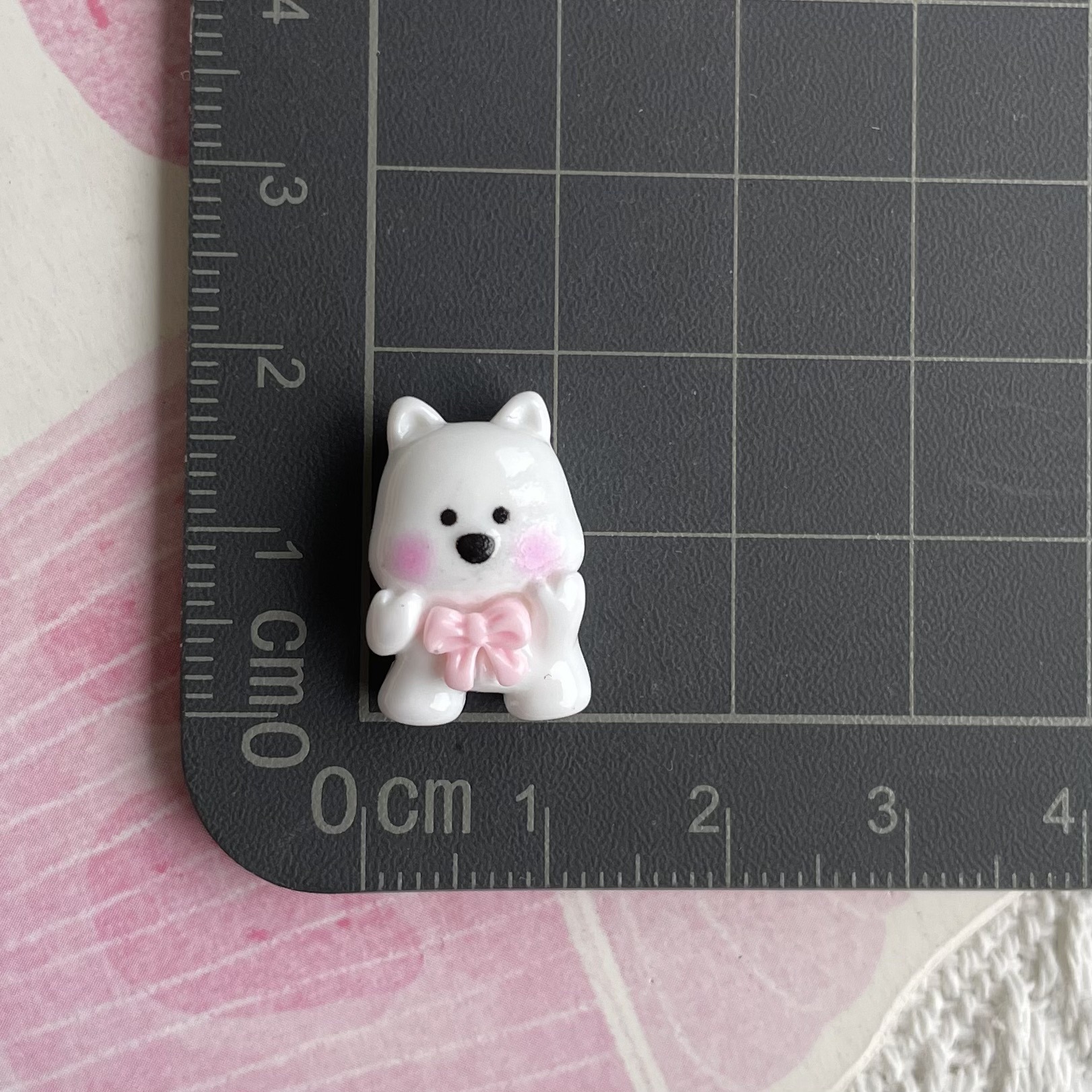 小さいサイズの動物の樹脂の部品の猫のウサギの恐竜の熊の装飾の材料のヘアピンの携帯のケースの靴の装飾のアクセサリ