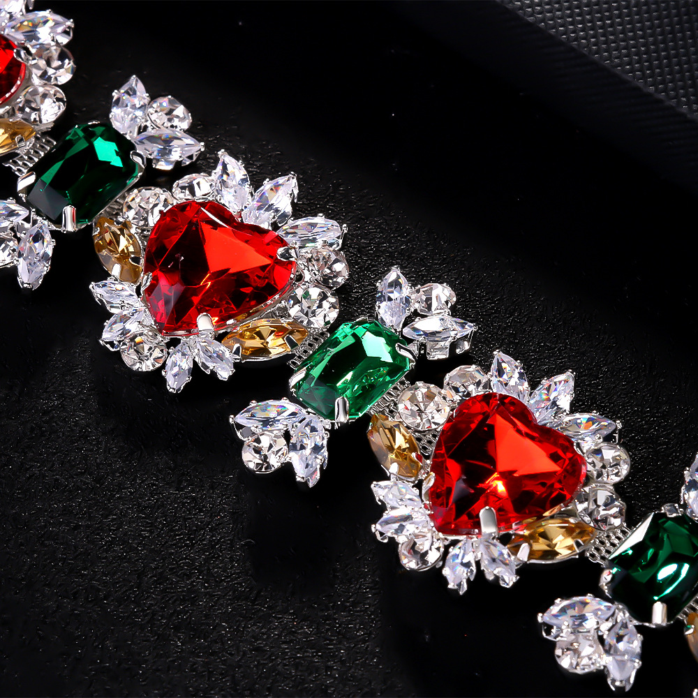 AliExpress Hot Sale Love Jewelry Set Personalidad Collar Collar Diamante Accesorios Aretes Jewelry Set Mujer