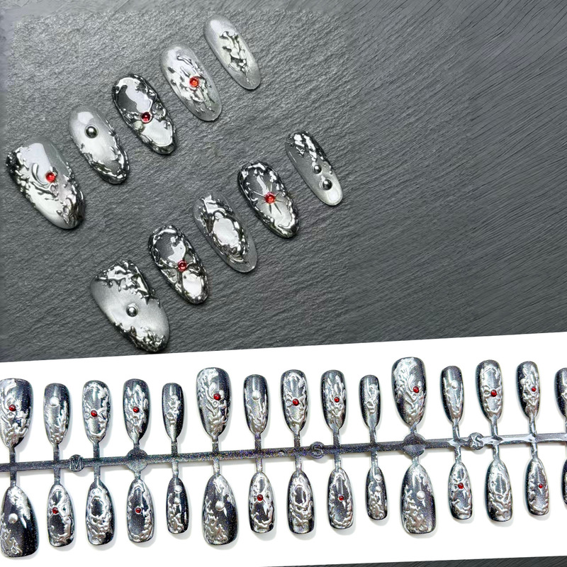 European and American Popular Gilt Silver Cat Eye Flash Wearable Nails Dark Millennium Export Nail Art Patch Ins High Quality Metal