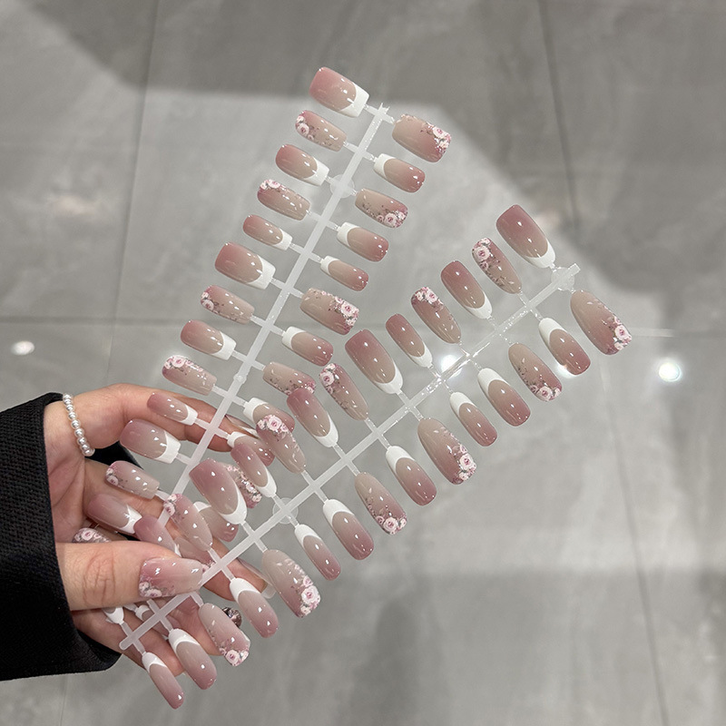 预制蔷薇法式裸色渐变穿戴美甲中长椭圆新款纯欲轻奢风30片假甲片|undefined