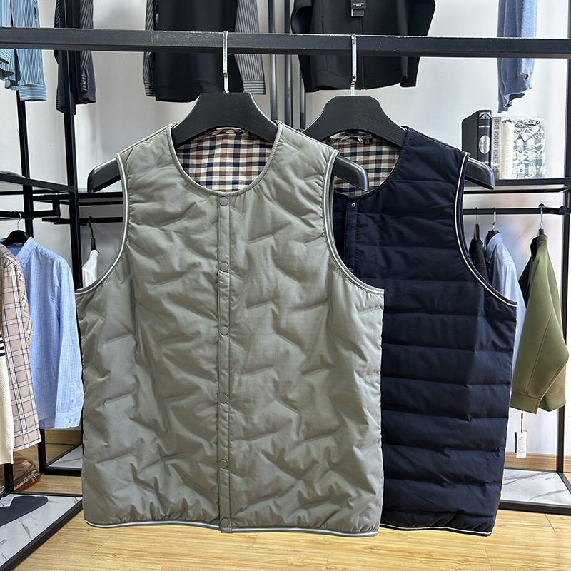 Foreign Trade Cut Label Men's Clothing--Yajia Single-Breasted Warm, Comfortable and Light down Vest Autumn and Winter Duck down Vest Foreign Trade Cut Label Men's Clothing--Yajia Single-Breasted Warm, Comfortable and Light down Vest Autumn and Winter Duck down Vest
