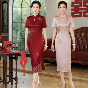 Short-Sleeved Mother's Wedding Banquet Cheongsam Engagement Mother-In-Law's Wedding Banquet Classy 2025 New Embroider Acetate Section Wedding Noble