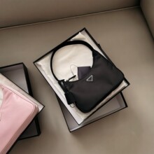 �羳HOBO���������б���Ů2026�¿��p��С�����μ�������r��