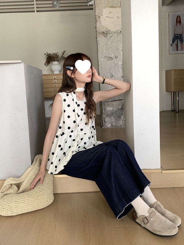 陆小团团复古花边直筒薄牛仔裤2025秋季新款显瘦阔腿小个子裤子女|undefined