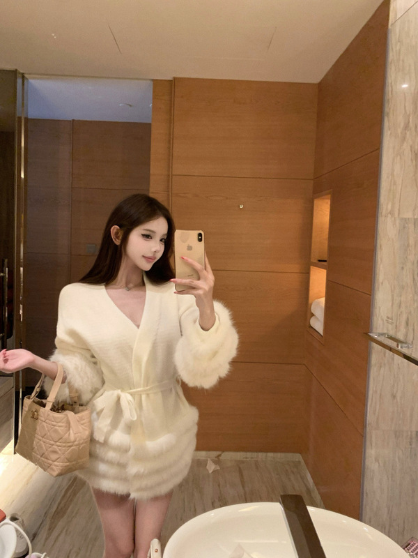 设计感毛绒拼接v领毛衣外套女秋季绑带宽松针织开衫慵懒长袖上衣|undefined