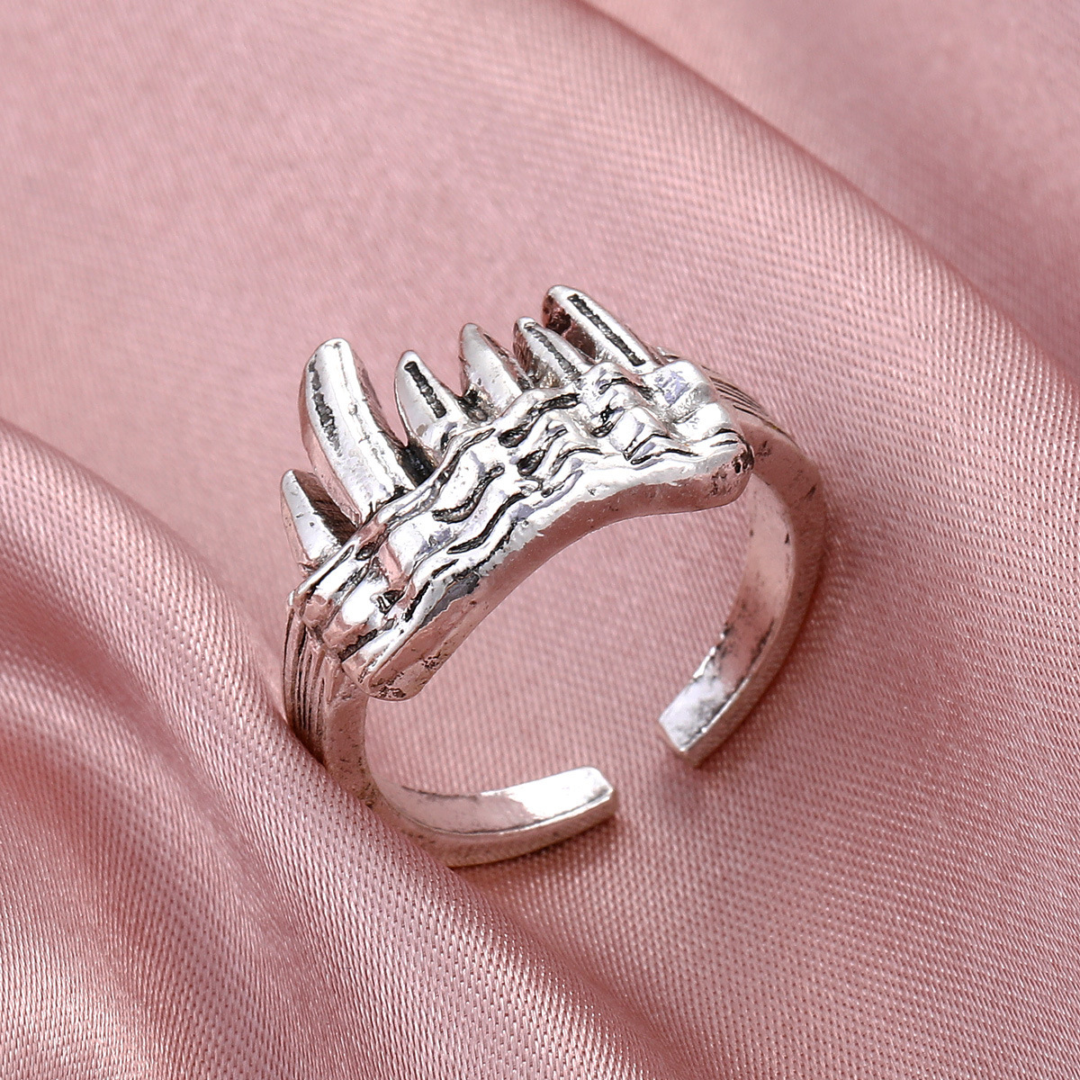 creative design retro universal ring for men and women