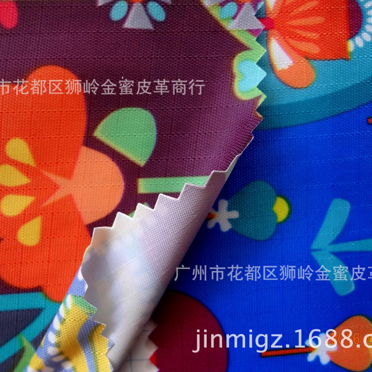 供应各种涤纶牛津布 210D格子PVC涂层 卡通花箱包布 童车玩具布