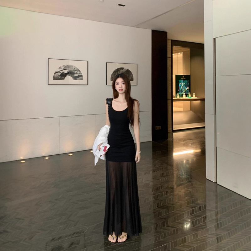 Black Mesh Splicing Suspender Dress for Women 2025 Summer New Style Fashionable Waist Slimming Long Skirt