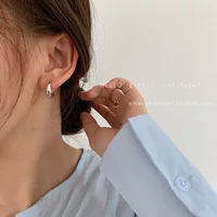Серебряные пигментные кольца Серьги нишевый дизайн Sense Advanced Холодное кольцо для ушей 2023 Новый прилив круг Изысканная оптовая продажа