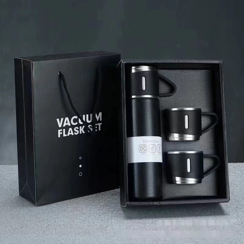 Nuevo juego de tazas de aislamiento de acero inoxidable caja de regalo de gran capacidad una taza de tres cubiertas taza de agua portátil regalo compra al por mayor