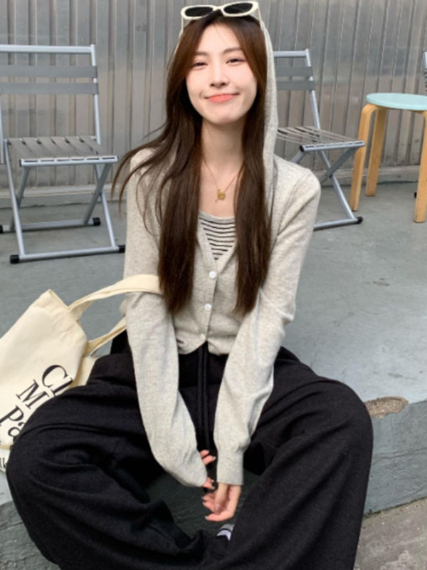撞色条纹连帽假两件长袖针织衫女2025早秋新款设计感叠穿毛衣上衣|undefined