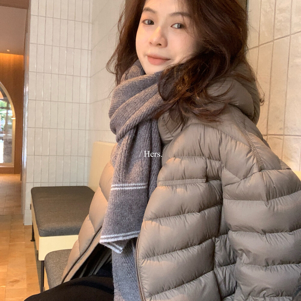 Hers Petite Hooded down Jacket for Women, 2025 Winter Short Thickened Warm Puffer Coat