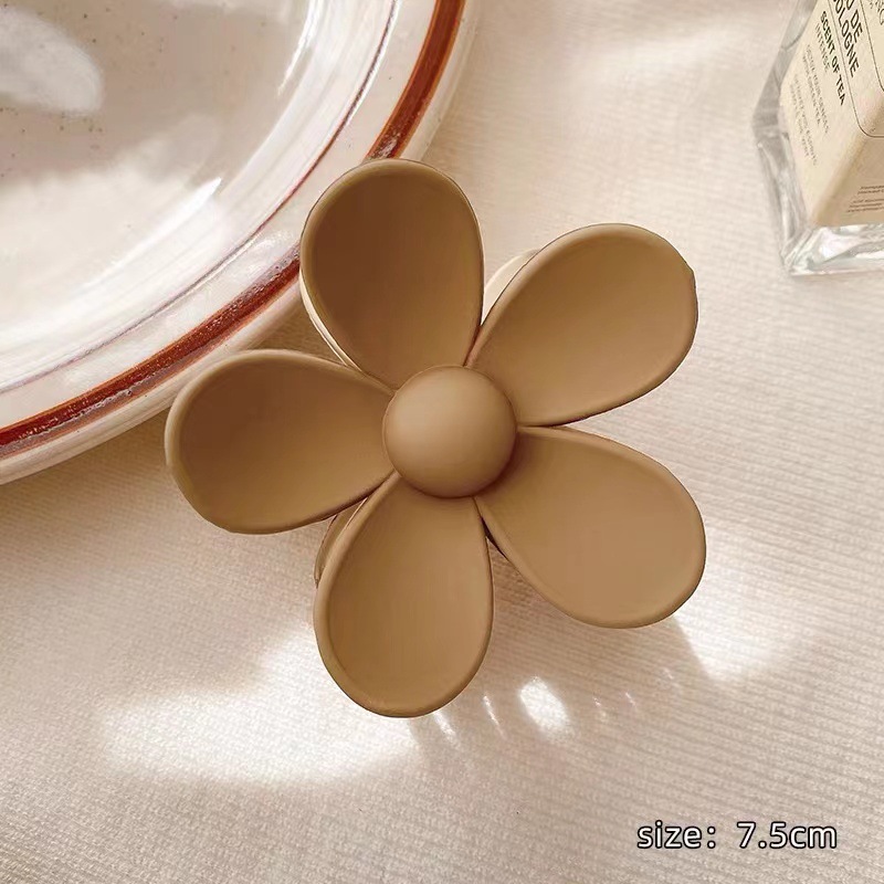 Clip de tiburón de gran tamaño elegante clip de pelo updo 2024 nuevo clip de celebridad de Internet tocado retro simple horquilla para mujeres