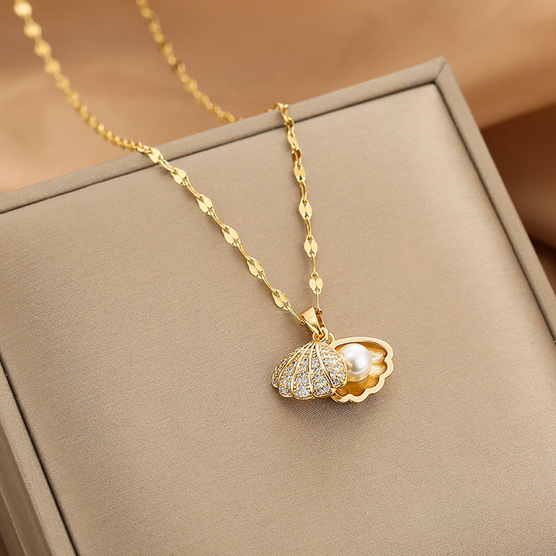 Women's Fashion Pearl Shell Necklace
