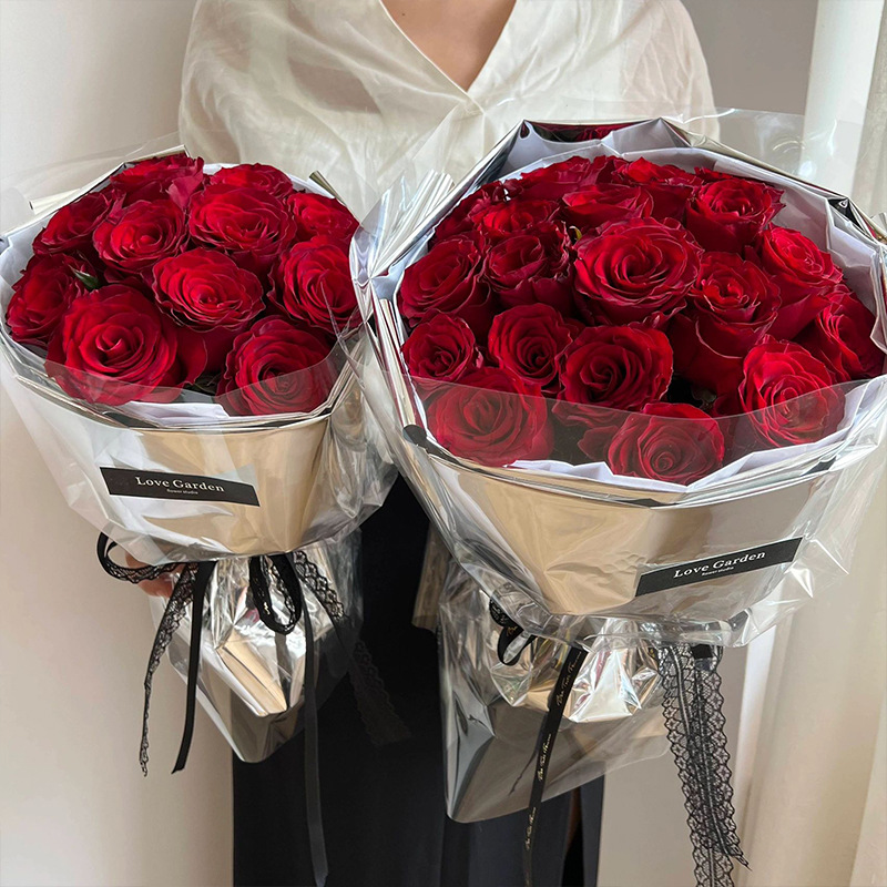 镜面纸厂家批发鲜花花束包装纸金属亮面反光纸亮银防水花店用品