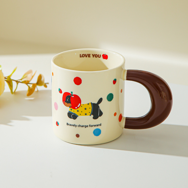 Taza de perro de salchicha para chicas lindas tazas de agua caseras nuevas tazas de café de desayuno de pareja de cerámica 2025