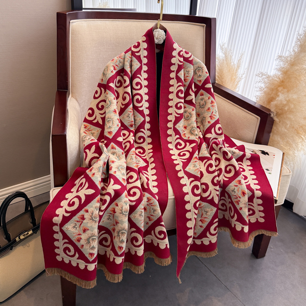 跨境新款尼泊尔风围巾气质百搭仿羊绒围巾民族风披肩保暖加厚