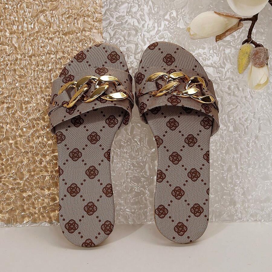 Fashionable Women's Round Toe Flat Sandals Solid Color Classic Versatile Slippers With Metallic Decoration_vogvips.com