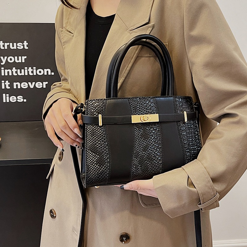 Crocodile Kelly Bag 2024 nuevo bolso de mujer de moda retro, estilo versátil, bolso de hombro con color combinado.