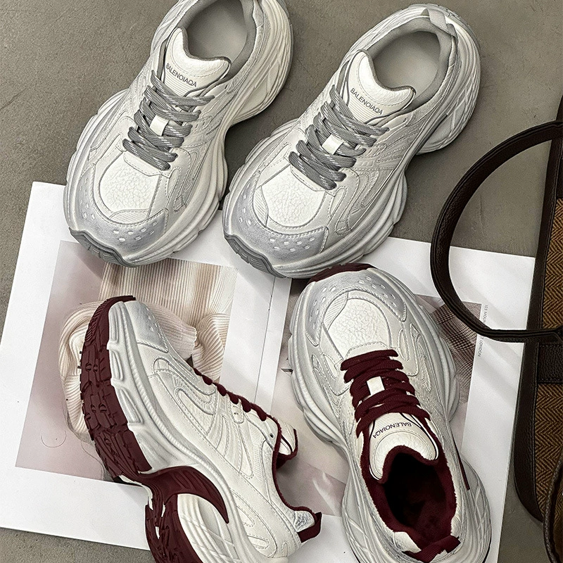 Кожаные ретро старые грязные ботинки папы женские ноги маленькие зимние новые бархатные белые повседневные кроссовки