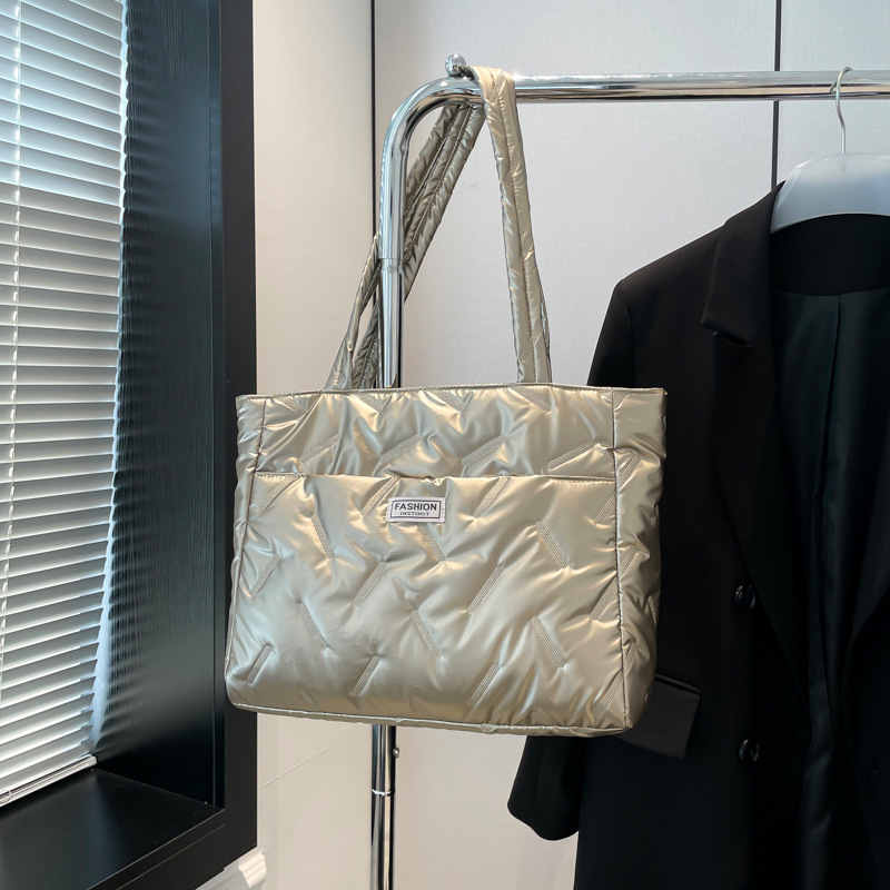 Bolsa de algodón de gran capacidad para mujeres 2024 nuevo otoño y invierno versátil bolsa de compras de hombro de clase ocio bolsa de viaje