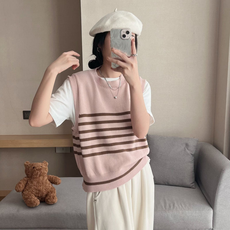 Retro knitted spring fashionable vest